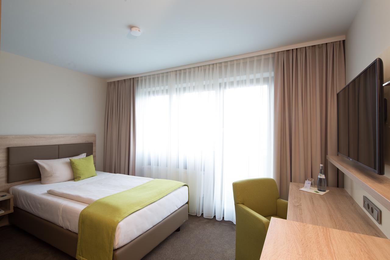 Aramis Tagungs- Und Sporthotel Gäufelden Exterior foto